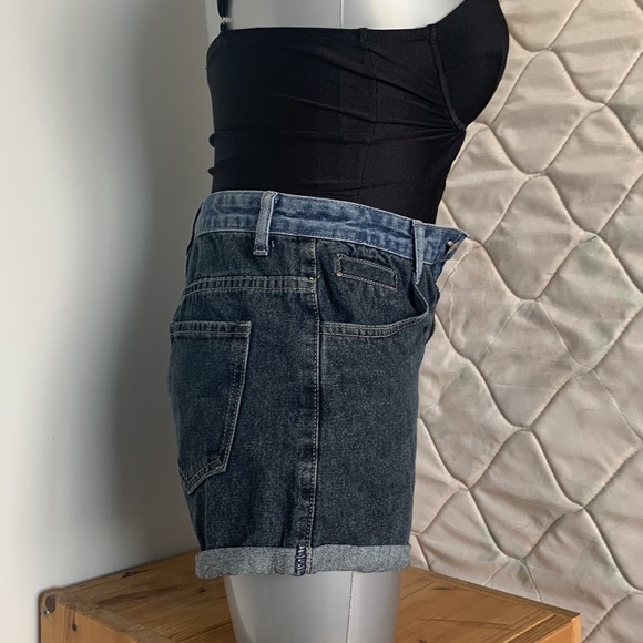 SHEIN Jean Shorts - Picture 2 of 6